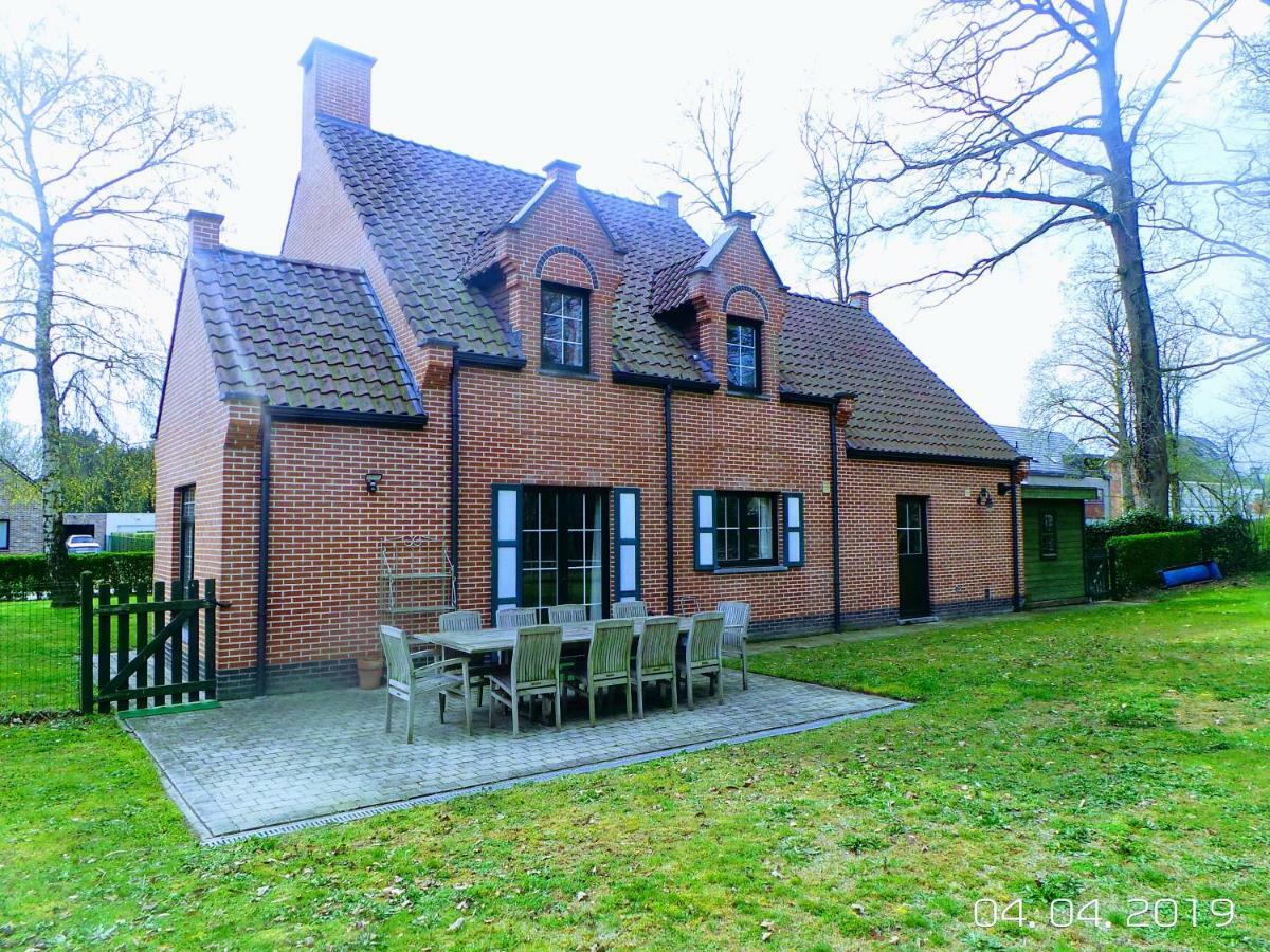 Waasmunster Villa De Ruiter מראה חיצוני תמונה